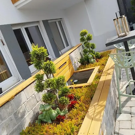 Apartment Karazazi Stuttgart