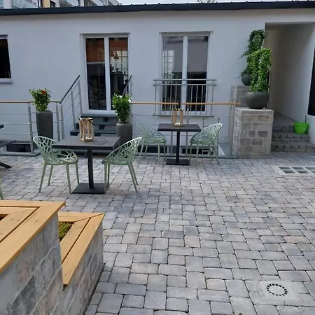 Apartment Karazazi Stuttgart
